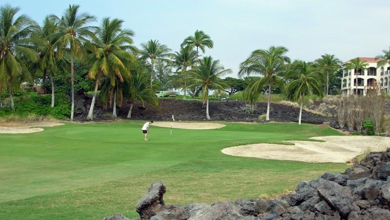 Waikoloa Beach 12th hole with Hawaii Tee Times staffer