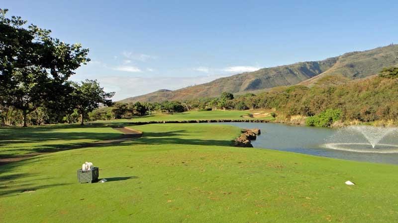 the signature 8th hole at Kahili Maui with Hawaii Tee Times