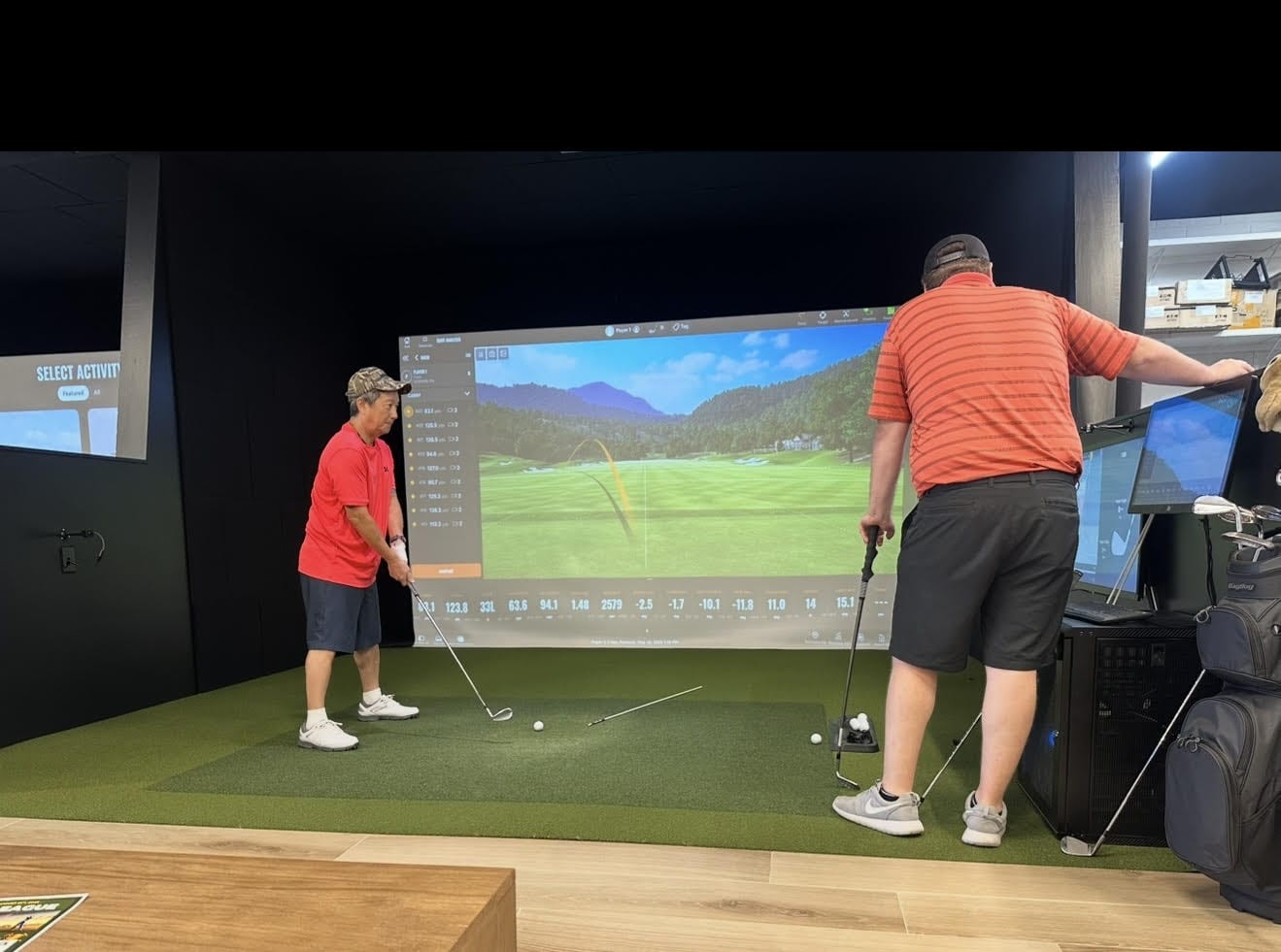 Indoor Golf Sim Honolulu