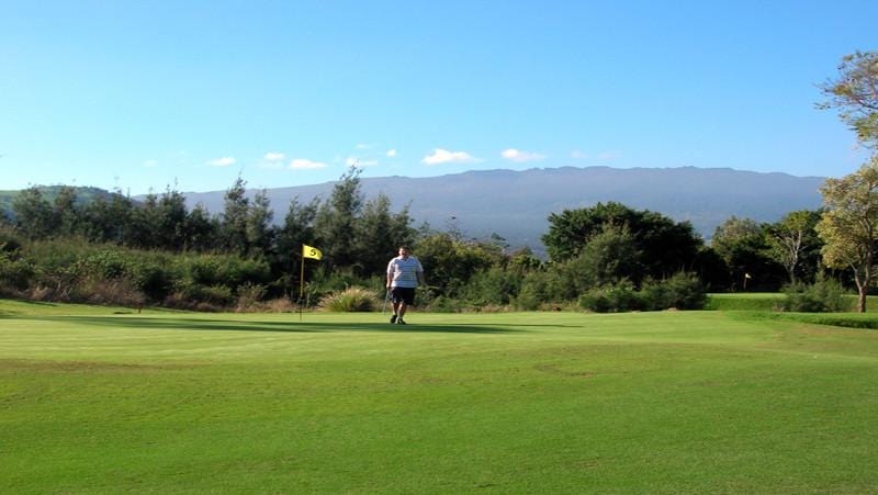 Big Island Country Club greens with Hawaii Tee Times staffer