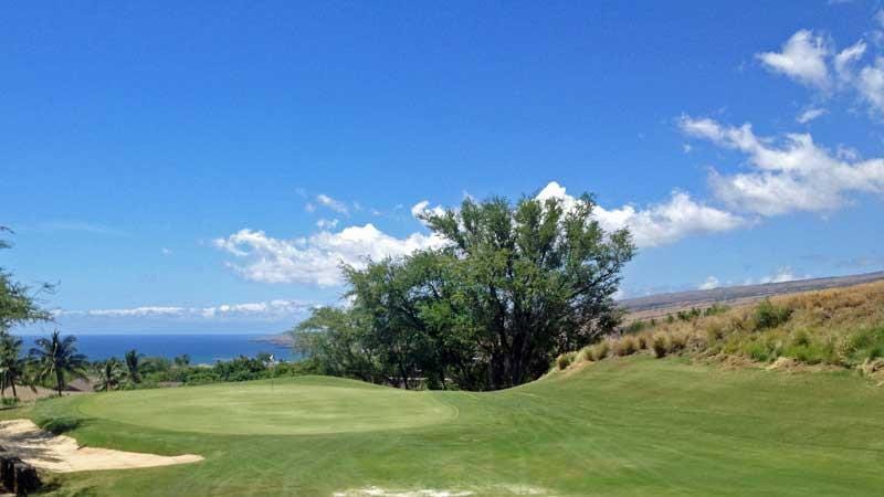 beautiful view of the 6th green at Hapuna Golf Course in Hawaii